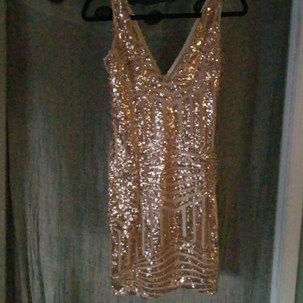 New! Gold sequence cocktail, New Year's dress.